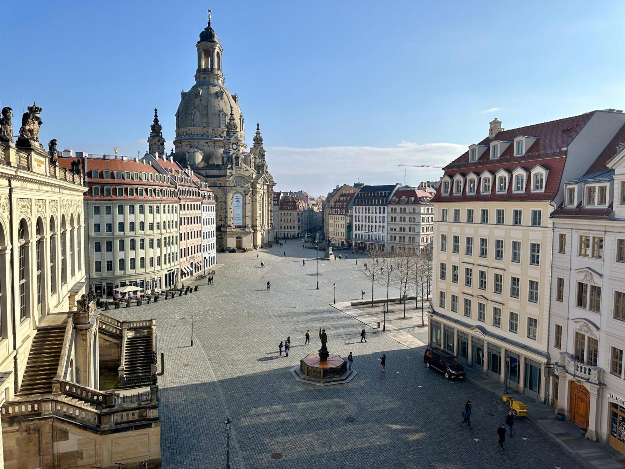 Luxus Suite Mit Einmaligem Blick Auf Die Frauenkirche Dresden Exterior photo